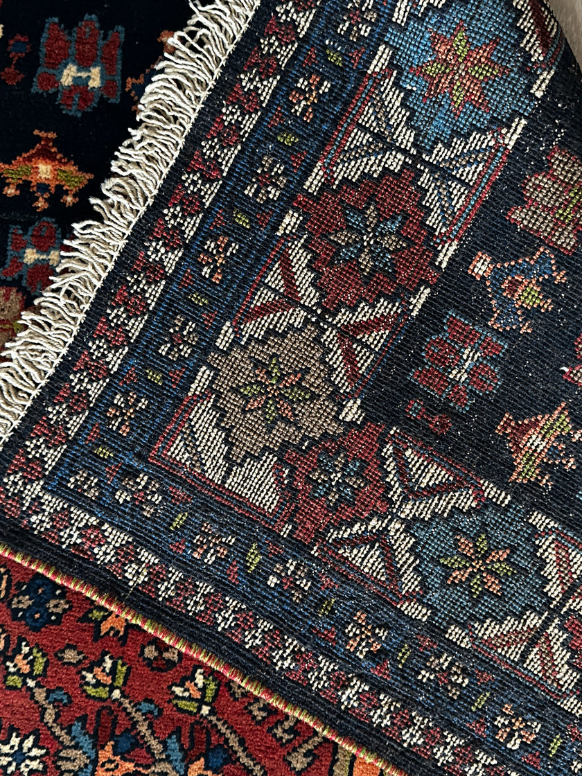 Yalameh Teppich ca. 150 × 100 cm – rot/blau/creme & geometrisch
