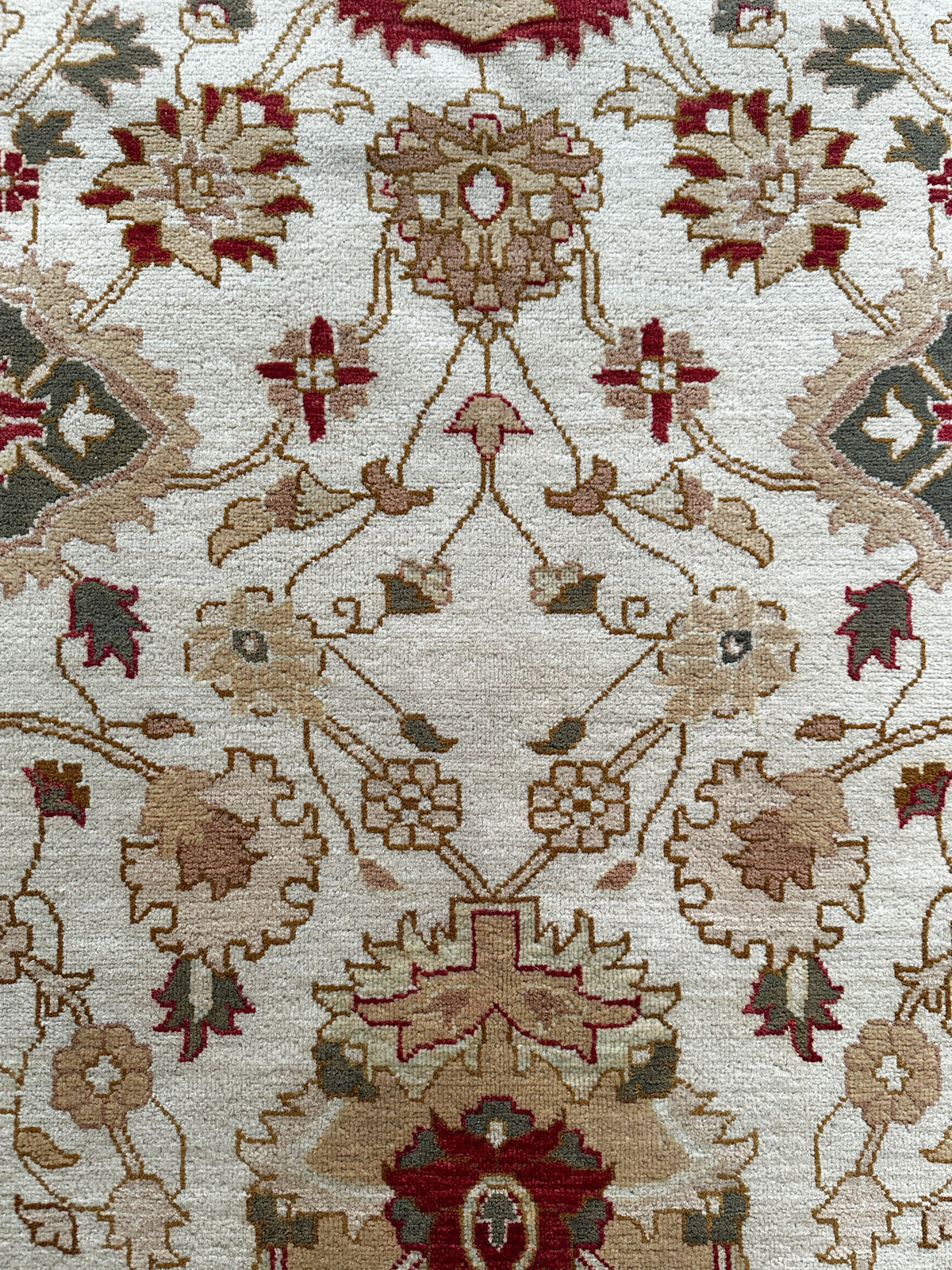 I. Ziegler Teppich ca. 245 × 171 cm – beige & floral gemustert