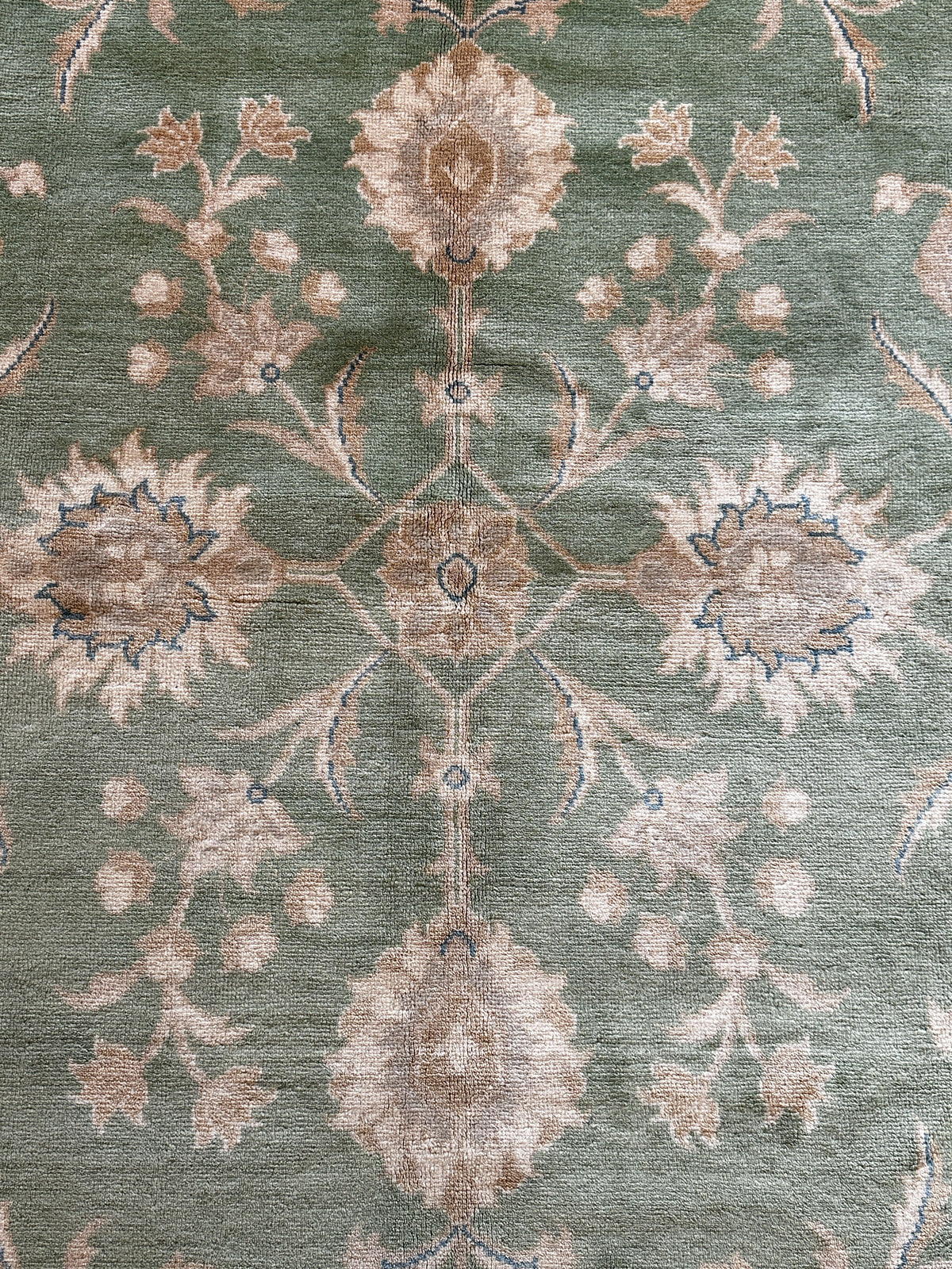 Ziegler Teppich ca. 255 × 162 cm – grün & beige