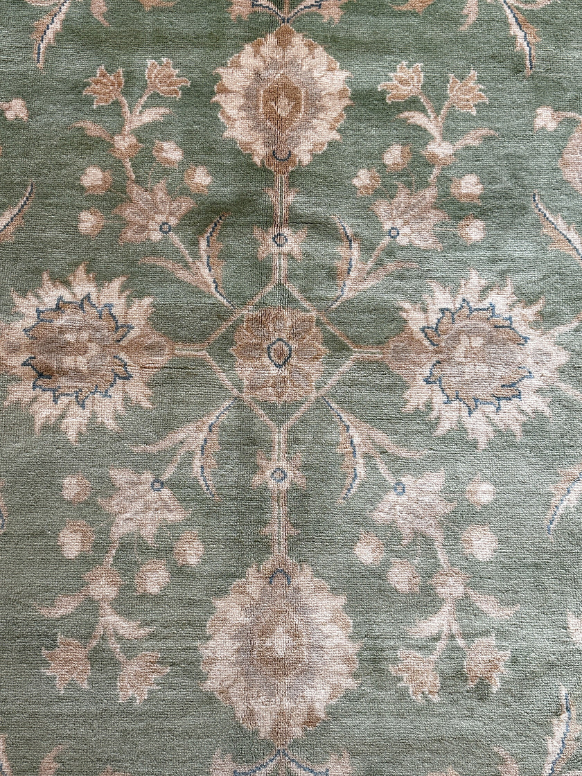 Ziegler Teppich ca. 255 × 162 cm – grün & beige