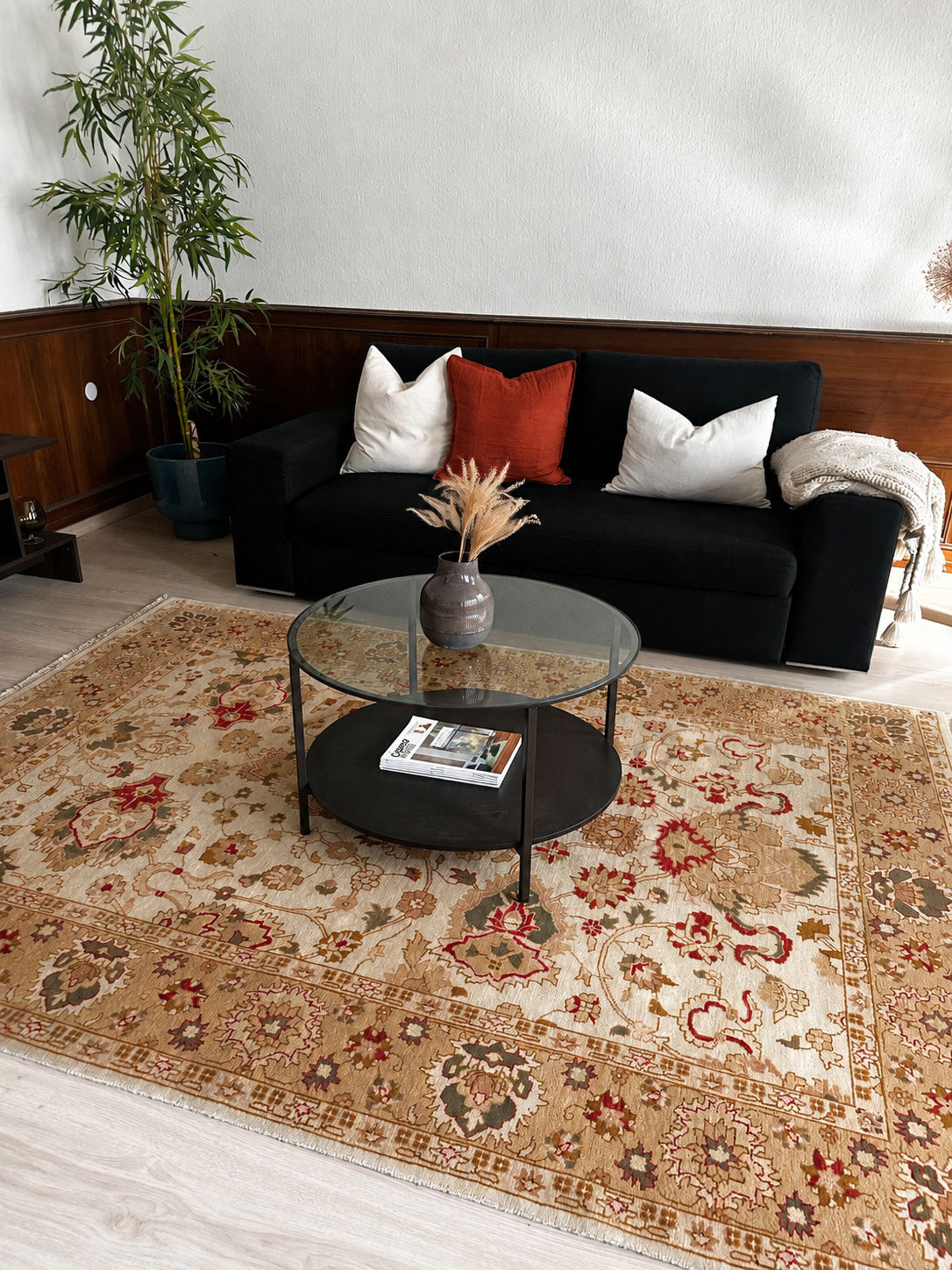 I. Ziegler Teppich ca. 245 × 171 cm – beige & floral gemustert